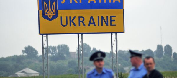 Международный пункт пропуска Угринов-Долгобичув на украинско-польском участке госграницы - Sputnik Литва