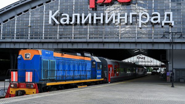 Поезд на вокзале Калининграда - Sputnik Литва