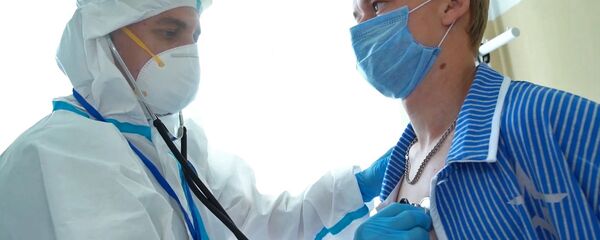 Испытание вакцины от коронавируса в военном госпитале имени Бурденко в Москве - Sputnik Литва