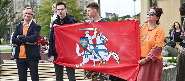 Пикет против шествия ЛГБТ в Вильнюсе Пикет против шествия ЛГБТ в Вильнюсе - Sputnik Литва