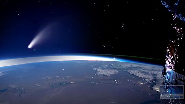 Самую яркую за последние семь лет комету сняли на видео - Sputnik Литва