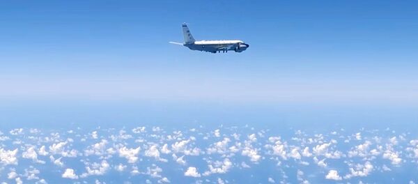 Российские истребители перехватили самолеты-разведчики НАТО - Sputnik Литва