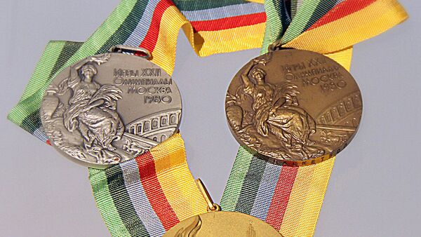 Золотая, серебряная и бронзовая медали Олимпиады - 80 в Москве - Sputnik Литва