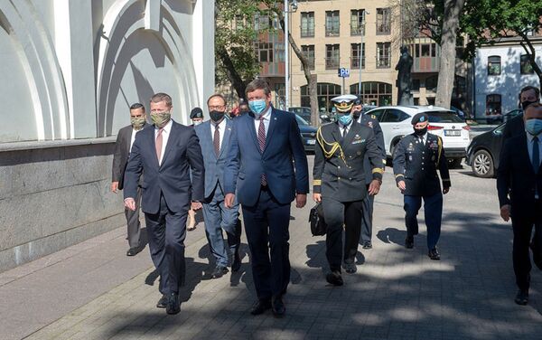 Oficialaus  Jungtinių Amerikos Valstijų  Sausumos pajėgų sekretoriaus Ryan D. McCarthy vizitas į Lietuvą. - Sputnik Lietuva