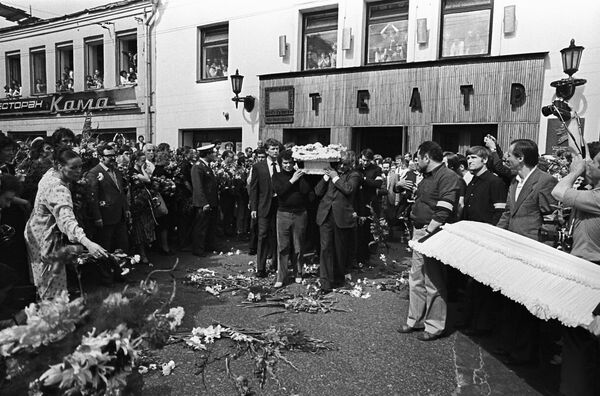 Быт Олимпиады-80: диковинные продукты, иностранцы и биржа билетов - Sputnik Литва