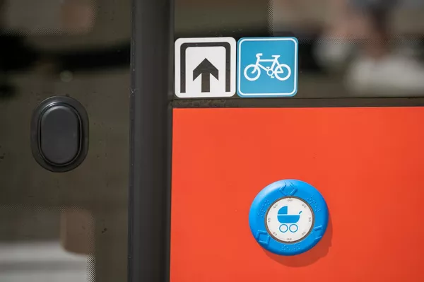 Vilniaus viešąjį transportą papildė 50 naujų autobusų — video Vilniaus viešąjį transportą papildė 50 naujų autobusų — video - Sputnik Lietuva