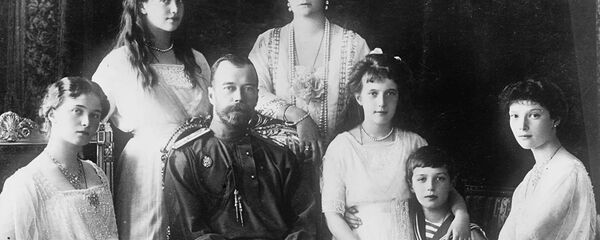 Великая Княгиня Ольга, Великая Княгиня Мария, Николай II, Александра, Великая Княгиня Анастасия, Царевич Алексей, Великая Княгиня Татьяна Великая Княгиня Ольга, Великая Княгиня Мария, Николай II, Александра, Великая Княгиня Анастасия, Царевич Алексей, Великая Княгиня Татьяна - Sputnik Lietuva