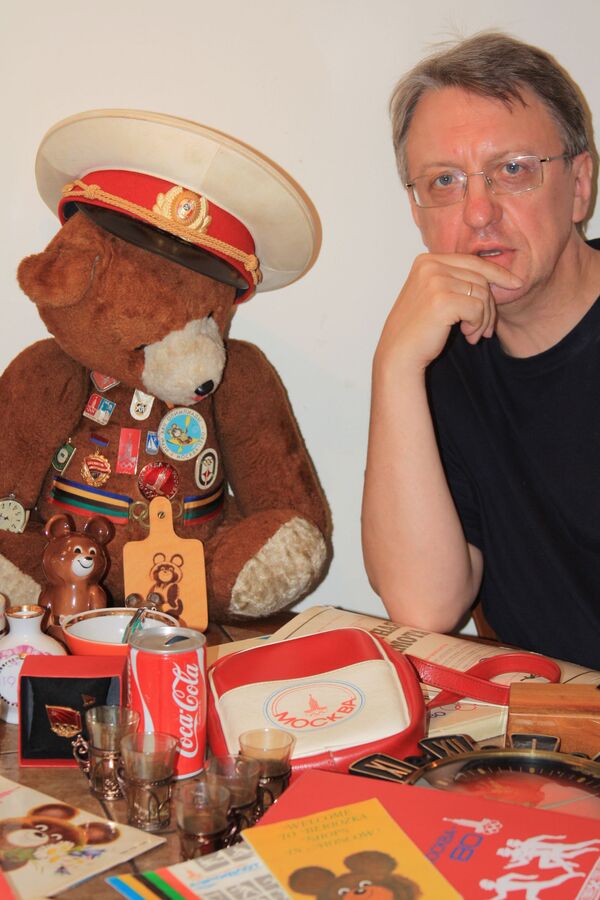 От штор до стопок: какие сувениры делали к Олимпиаде-80 - Sputnik Литва