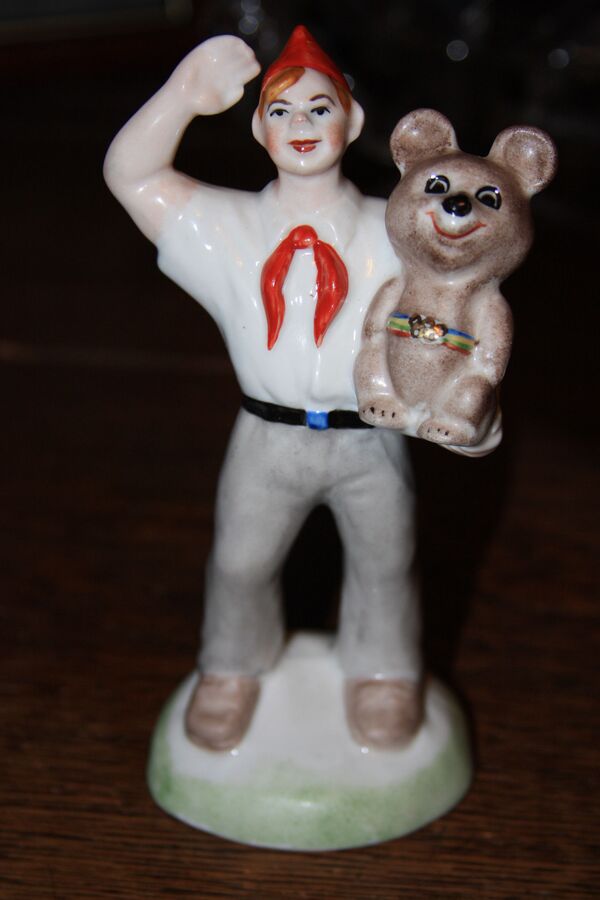 От штор до стопок: какие сувениры делали к Олимпиаде-80 - Sputnik Литва