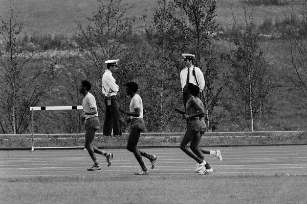 Как цыганские бароны и воры в законе помогли силовикам на Олимпиаде-80 - Sputnik Литва