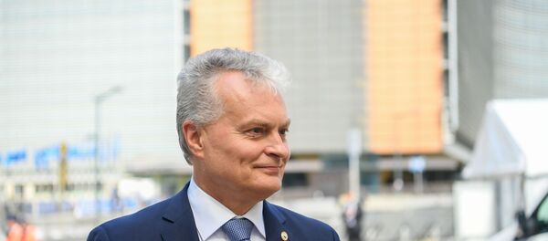 Президент Литвы Гитанас Науседа участвует в заседании саммита ЕС, 19 июля 2020 года Президент Литвы Гитанас Науседа участвует в заседании саммита ЕС, 19 июля 2020 года - Sputnik Литва