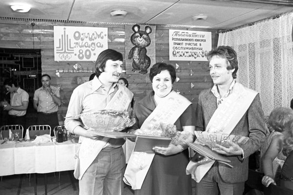 Вкусовые потрясения: какие продукты появились в СССР в период Игр - Sputnik Литва