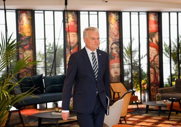 Литва выторговала у ЕС более 14 миллиардов евро на переговорах по бюджету - Sputnik Литва