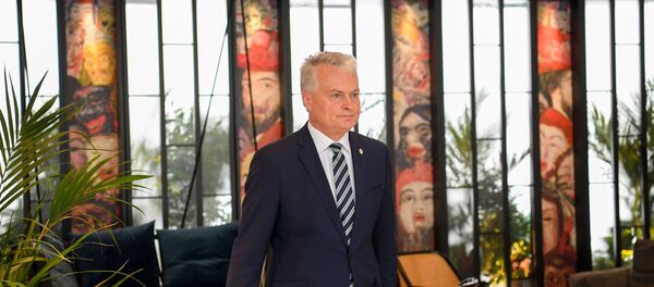 Президент Литвы Гитанас Науседа принял участие в переговорах по европейскому бюджету в Брюсселе - Sputnik Литва