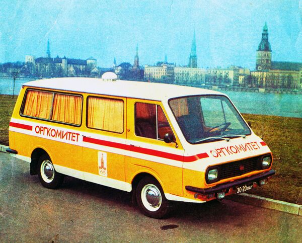 РАФ и кинопередвижка: как ОИ-80 подняли уровень советского автопрома РАФ и кинопередвижка: как ОИ-80 подняли уровень советского автопрома - Sputnik Литва