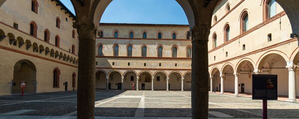 Замок Сфорца (Castello Sforzezzo) в Милане Замок Сфорца (Castello Sforzezzo) в Милане - Sputnik Lietuva