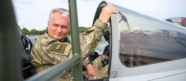 Президент Гитанас Науседа посетил базу ВВС Литвы - Sputnik Lietuva