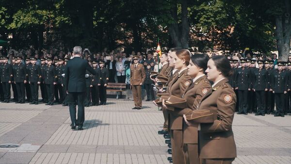Присвоение офицерских званий выпускникам литовской военной академии - Sputnik Литва
