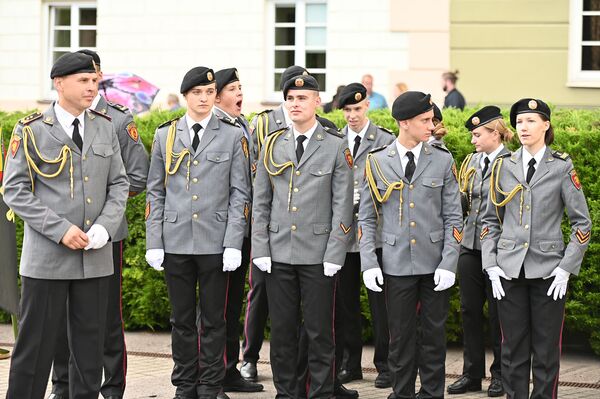 Присвоение воинской степени абитуриентам воинского училища в Вильнюсе - Sputnik Lietuva