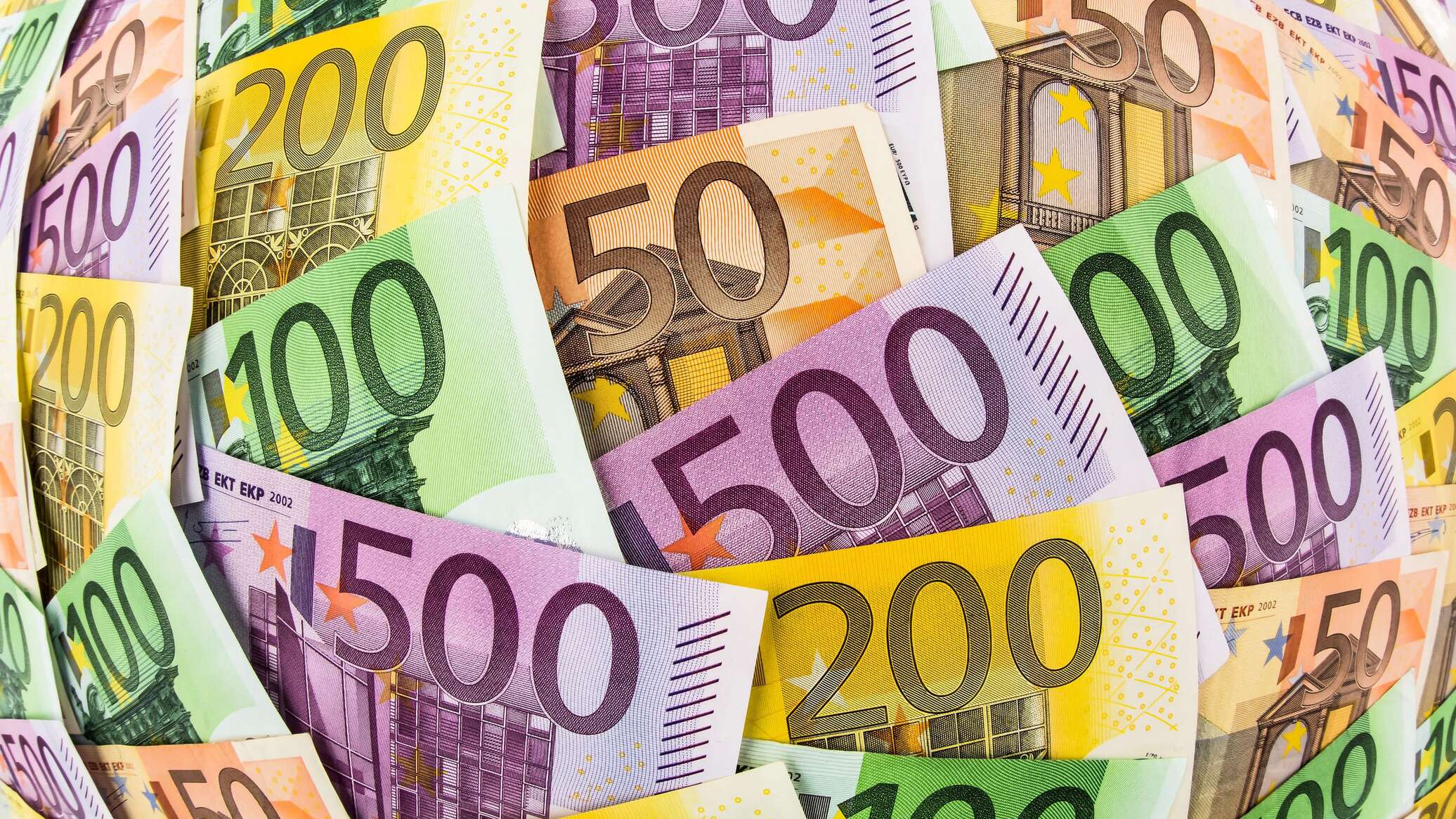 Размер евро купюры. Тысяча евро купюра. Банкнота 1000 евро. 100 Евро картинка. 1000000 Евро купюра.