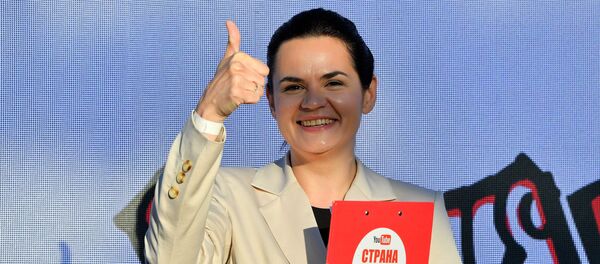 Кандидат в президенты Белоруссии Светлана Тихановская во время митинга-встречи с избирателями - Sputnik Литва