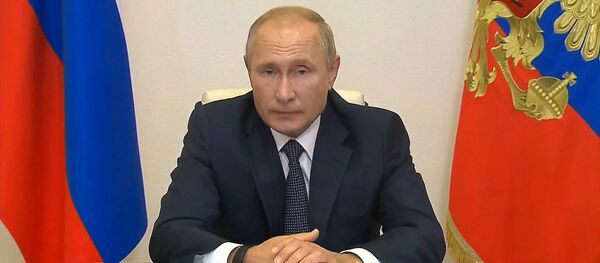 Putinas paskelbė apie pirmosios Rusijos vakcinos nuo COVID-19 registraciją Putinas paskelbė apie pirmosios Rusijos vakcinos nuo COVID-19 registraciją - Sputnik Lietuva