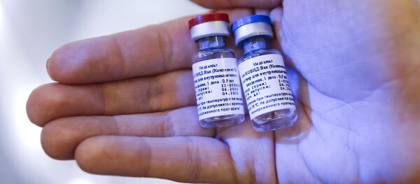 Российская зарегистрированная вакцина от COVID-19 Российская зарегистрированная вакцина от COVID-19 - Sputnik Литва