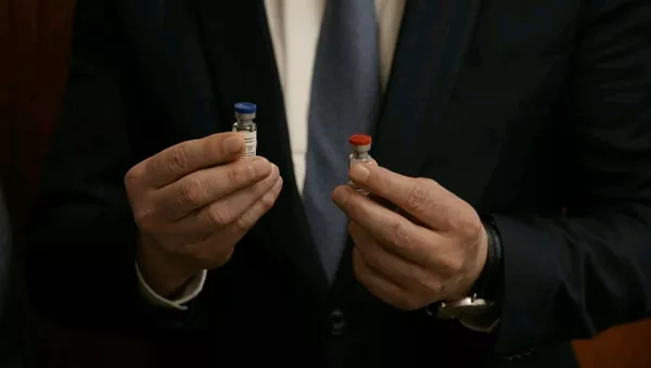 Rusija pirmoji pasaulyje užregistravo vakciną nuo koronaviruso
