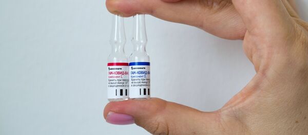 Производство вакцины от COVID-19 на фармацевтическом заводе Биннофарм - Sputnik Lietuva