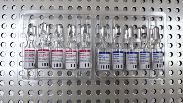 Производство вакцины от COVID-19 на фармацевтическом заводе Биннофарм - Sputnik Lietuva
