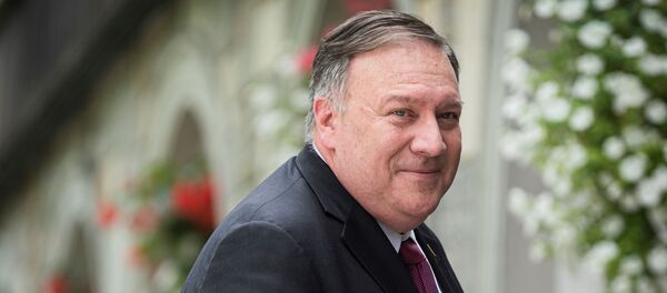 Госсекретарь США Майк Помпео во время пятидневного визита в Европу - Sputnik Литва
