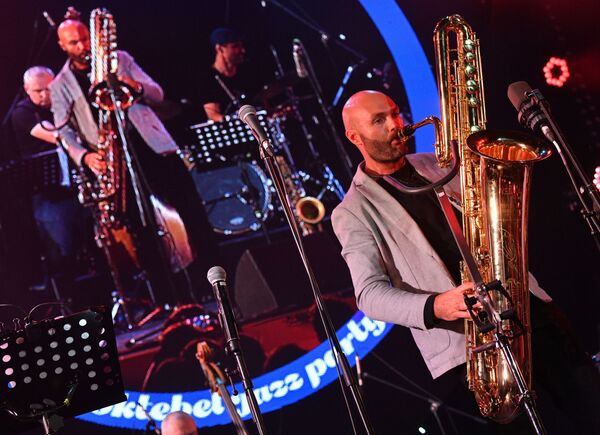 18-й сезон джаза в Коктебеле посетили около семи тысяч зрителей 18-й сезон джаза в Коктебеле посетили около семи тысяч зрителей - Sputnik Литва