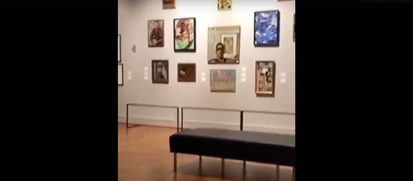 Nufilmuotas Tretjakovo galerijos apsėmimas Nufilmuotas Tretjakovo galerijos apsėmimas - Sputnik Lietuva