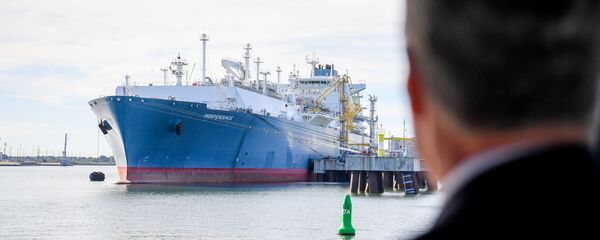 Президент Литвы Гитанас Науседа на СПГ-терминале в Клайпеде - Sputnik Литва