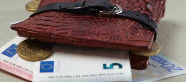 Кошелек с евро, архивное фото - Sputnik Литва