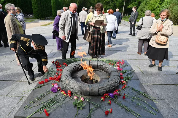 Акция поминовения павших во второй мировой войне в Вильнюсе Акция поминовения павших во второй мировой войне в Вильнюсе - Sputnik Lietuva