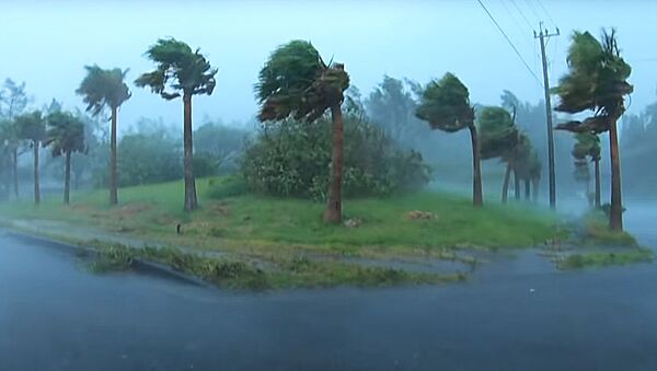 Тайфун Хайшен обрушивается на острова Амами на юге Японии - Sputnik Литва