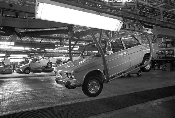 Prisijaukinti italą: kodėl kapeika tapo geriausiu TSRS automobiliu Prisijaukinti italą: kodėl kapeika tapo geriausiu TSRS automobiliu - Sputnik Lietuva