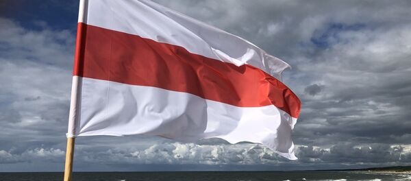 Старый государственный флаг Белоруссии в Паланге - Sputnik Литва