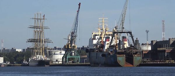 Minskas keičia maršrutus: Baltarusija iš Baltijos šalių nukreips naftą į Rusijos uostus Minskas keičia maršrutus: Baltarusija iš Baltijos šalių nukreips naftą į Rusijos uostus - Sputnik Lietuva