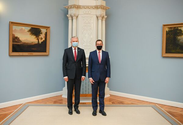 Литва и Польша обсудили возможные сценарии развития ситуации в Минске - Sputnik Литва