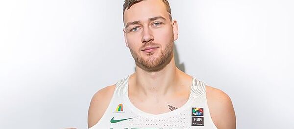 Литовский баскетболист Донатас Мотеюнас Литовский баскетболист Донатас Мотеюнас - Sputnik Литва