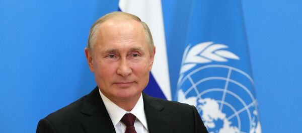 Выступление президента РФ Владимира Путина с видеообращением на 75-й сессии Генассамблеи ООН - Sputnik Литва