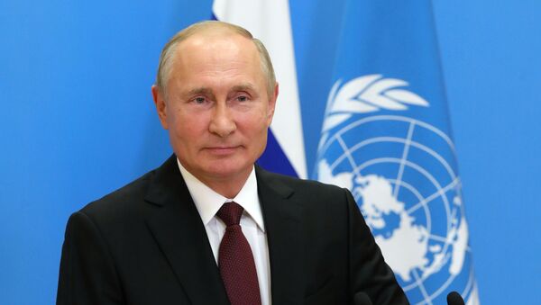 Выступление президента РФ Владимира Путина с видеообращением на 75-й сессии Генассамблеи ООН - Sputnik Литва