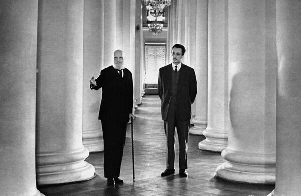 Vasilijus Šulginas. Monarchistas, fašistas ir SSKP XXII suvažiavimo svečias Vasilijus Šulginas. Monarchistas, fašistas ir SSKP XXII suvažiavimo svečias - Sputnik Lietuva