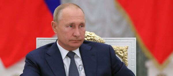 Президент РФ Владимир Путин Президент РФ Владимир Путин - Sputnik Литва