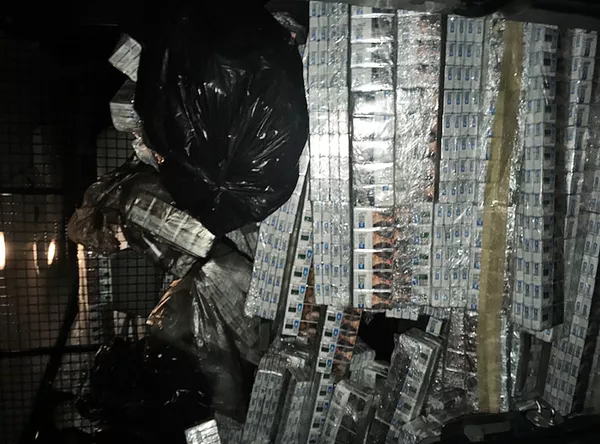 Iš Baltarusijos atvykusiame traukinyje buvo paslėpta apie 23 tūkst pakelių cigarečių Iš Baltarusijos atvykusiame traukinyje buvo paslėpta apie 23 tūkst pakelių cigarečių