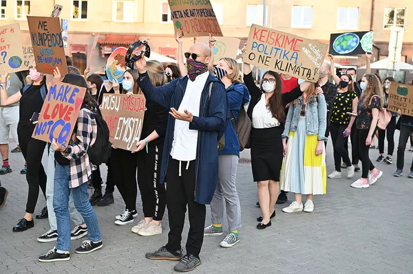 Акция экологов в защиту окружающей среды в Вильнюсе Акция экологов в защиту окружающей среды в Вильнюсе - Sputnik Lietuva