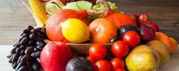 Осенние овощи и фрукты Осенние овощи и фрукты - Sputnik Lietuva