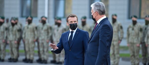 Президент Литвы Гитанас Науседа и президент Франции Эмманюэль Макрон в Рукле, 29 сентября 2020 Президент Литвы Гитанас Науседа и президент Франции Эмманюэль Макрон в Рукле, 29 сентября 2020 - Sputnik Lietuva